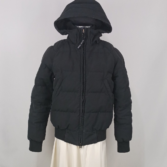 Canada Goose Jackets & Blazers - Canada Goose Blk Short Puffer W Hood Jacket.